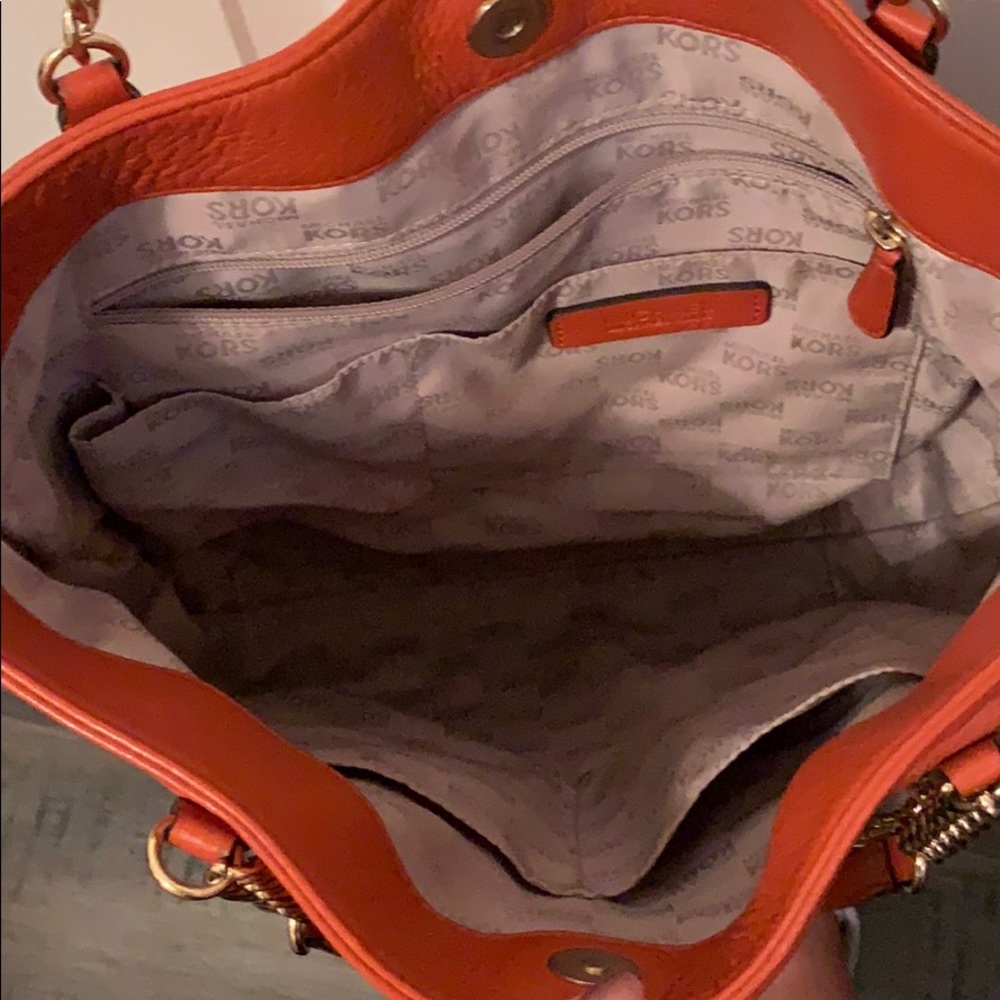 Beautiful michael kors purse - Picture 3 of 5